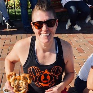 Meet your Posher, Melissa